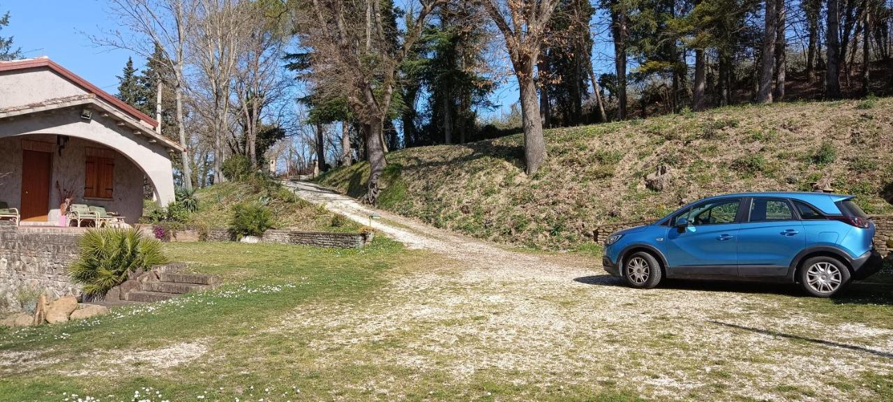 Casale La Pineta Mombaroccio Exterior foto